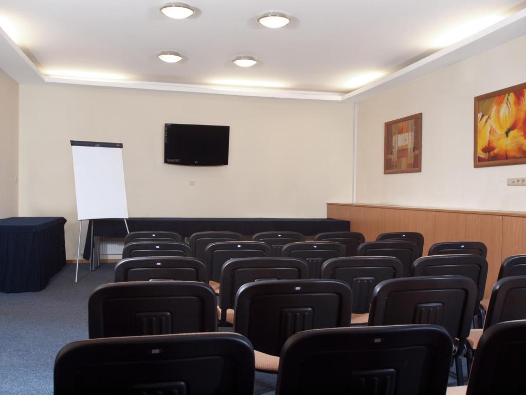 Hotel Feniks 3* Posen